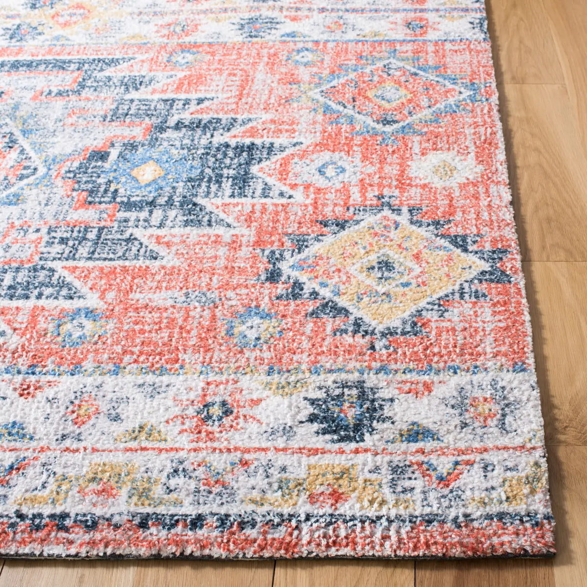 Safavieh Classic Vintage 4'-0" x 6'-0" Rug in Blue / Rust