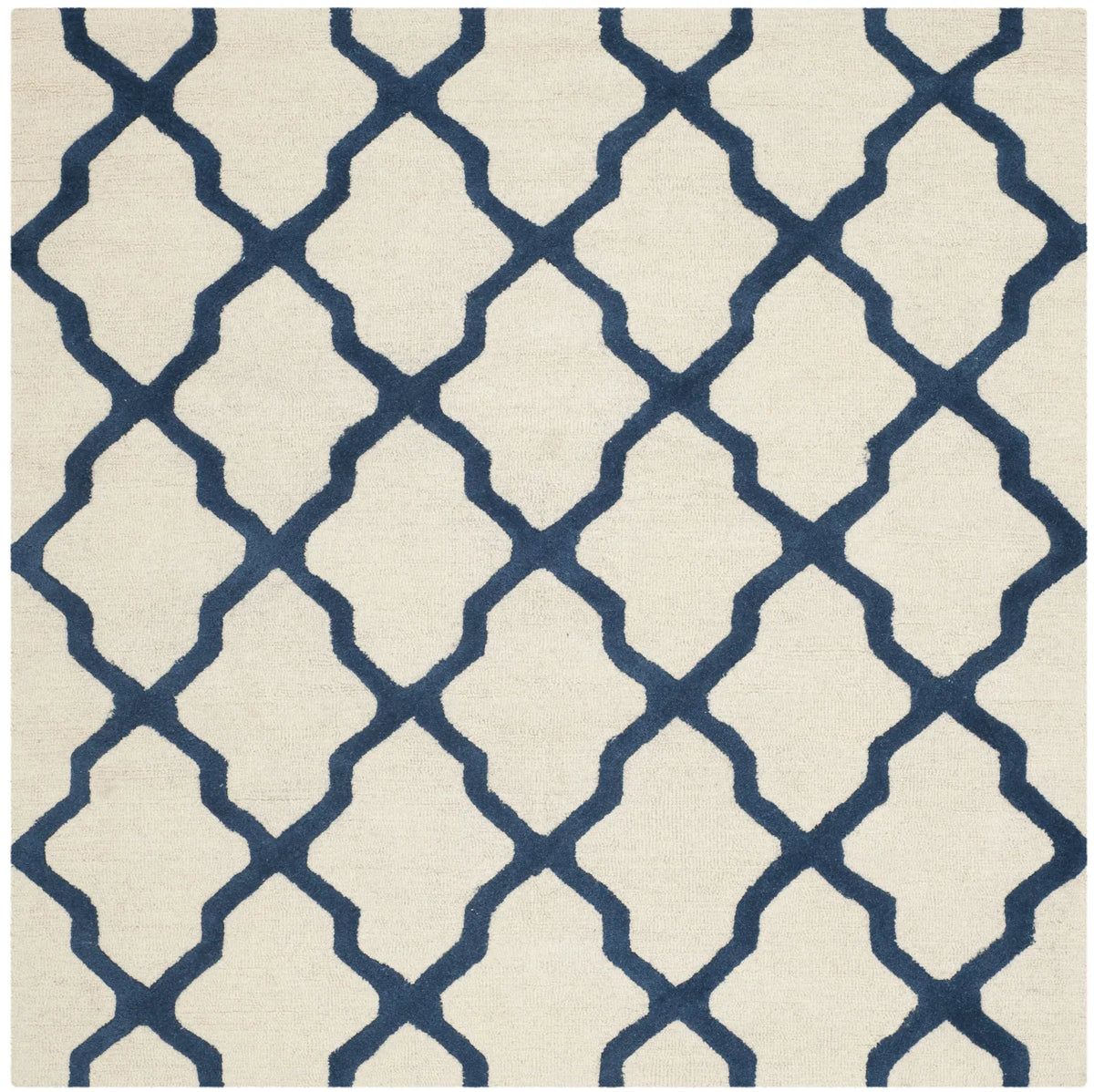 Safavieh Cambridge 6'-0" x 6'-0" Rug in Ivory / Navy