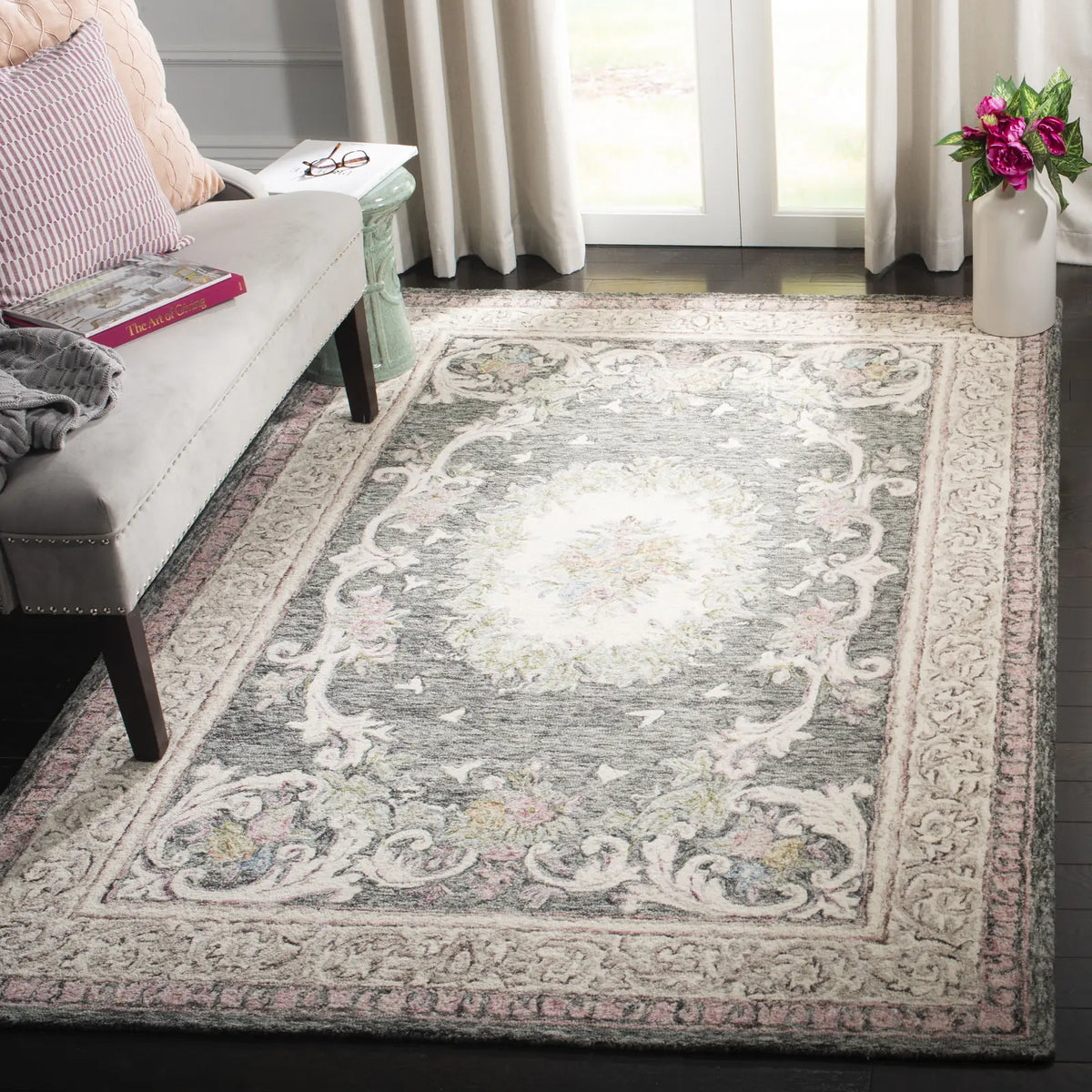 Safavieh Aubusson 5'-0" x 8'-0" Rug in Ivory / Charcoal