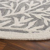 Safavieh Martha Stewart 6'-0" x 6'-0" Rug in Grey / Ivory