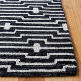 Safavieh Micro-Loop 5'-0" x 8'-0" Rug in Charcoal / Ivory