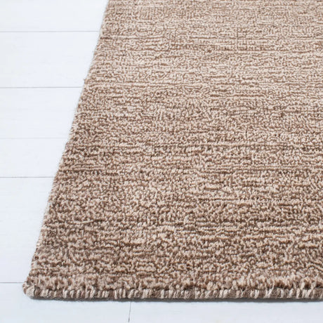 Safavieh Himalaya 5'-0" x 8'-0" Rug in Brown