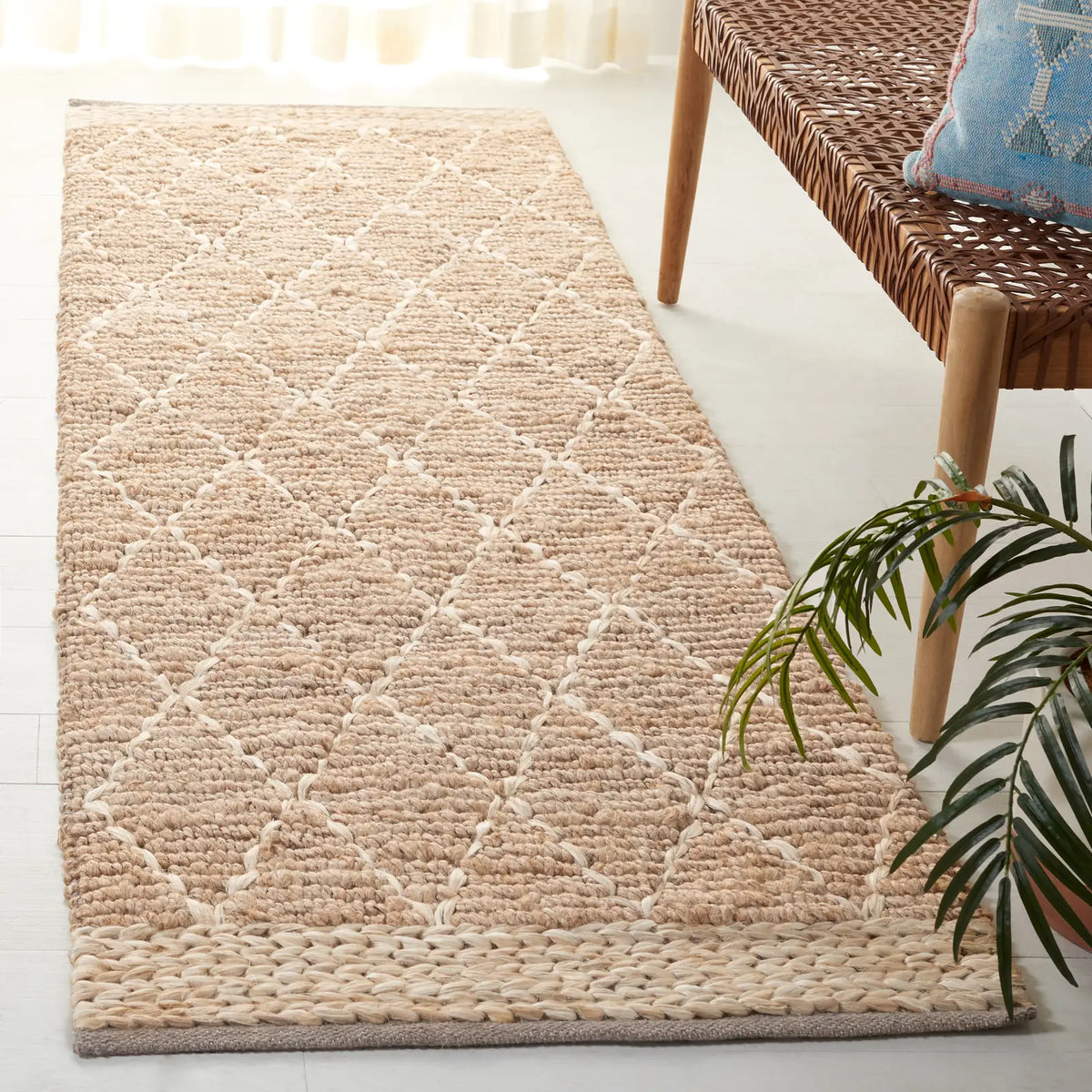 Safavieh Natural Fiber 2'-6" x 8'-0" Rug in Natural