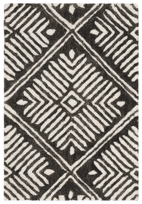 Safavieh Cambridge 2'-0" x 3'-0" Rug in Ivory / Charcoal