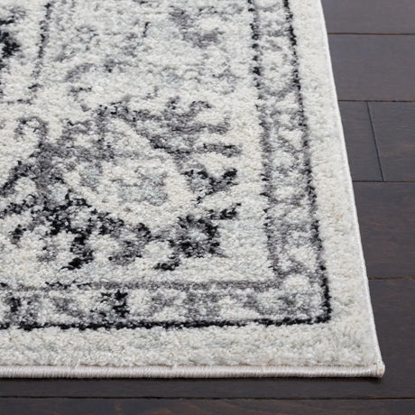 Safavieh Tulum 4'-0" x 6'-0" Rug in Ivory / Black