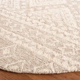 Safavieh Micro-Loop 5'-0" x 5'-0" Rug in Beige / Ivory