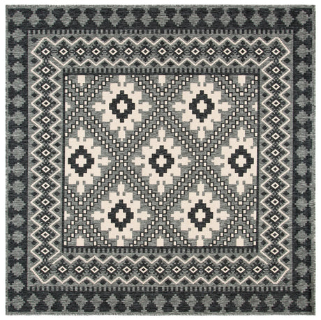Safavieh Veranda 6'-7" x 6'-7" Rug in Ivory / Charcoal