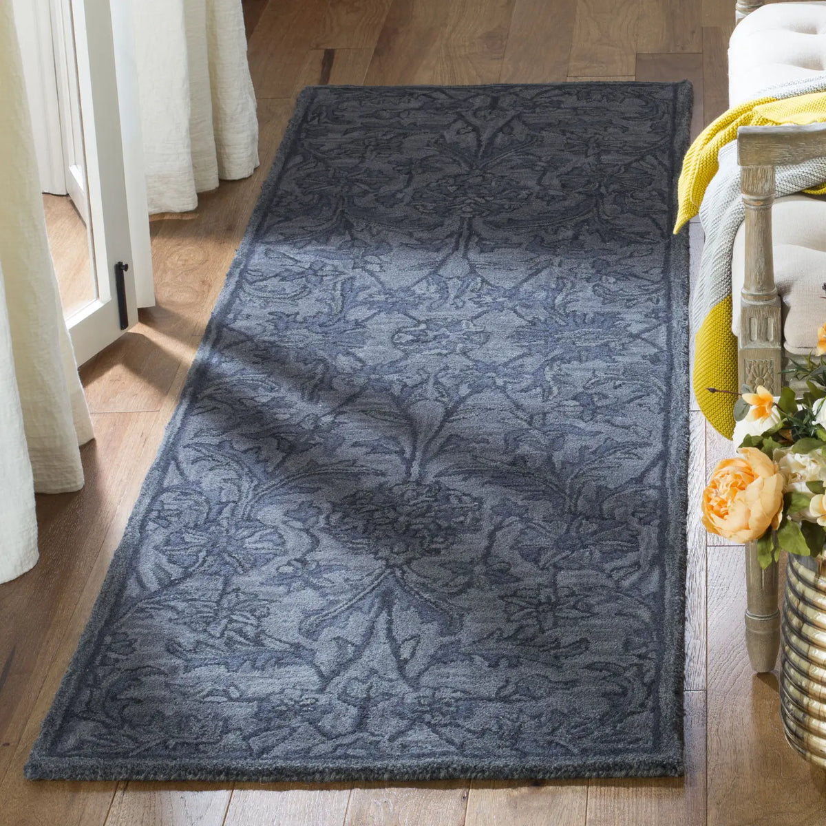 Safavieh Antiquity 2'-3" x 12'-0" Rug in Grey / Multi