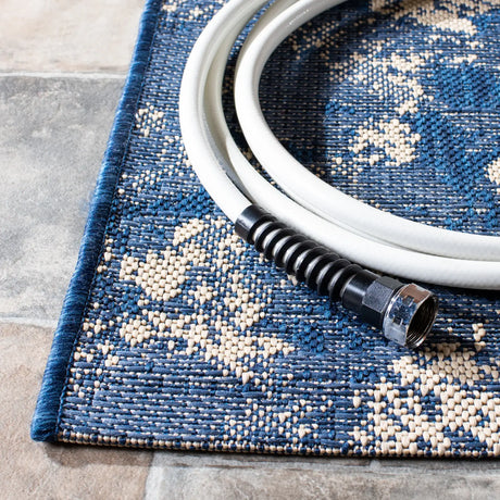 Safavieh Courtyard 4'-0" x 5'-7" Rug in Navy / Beige