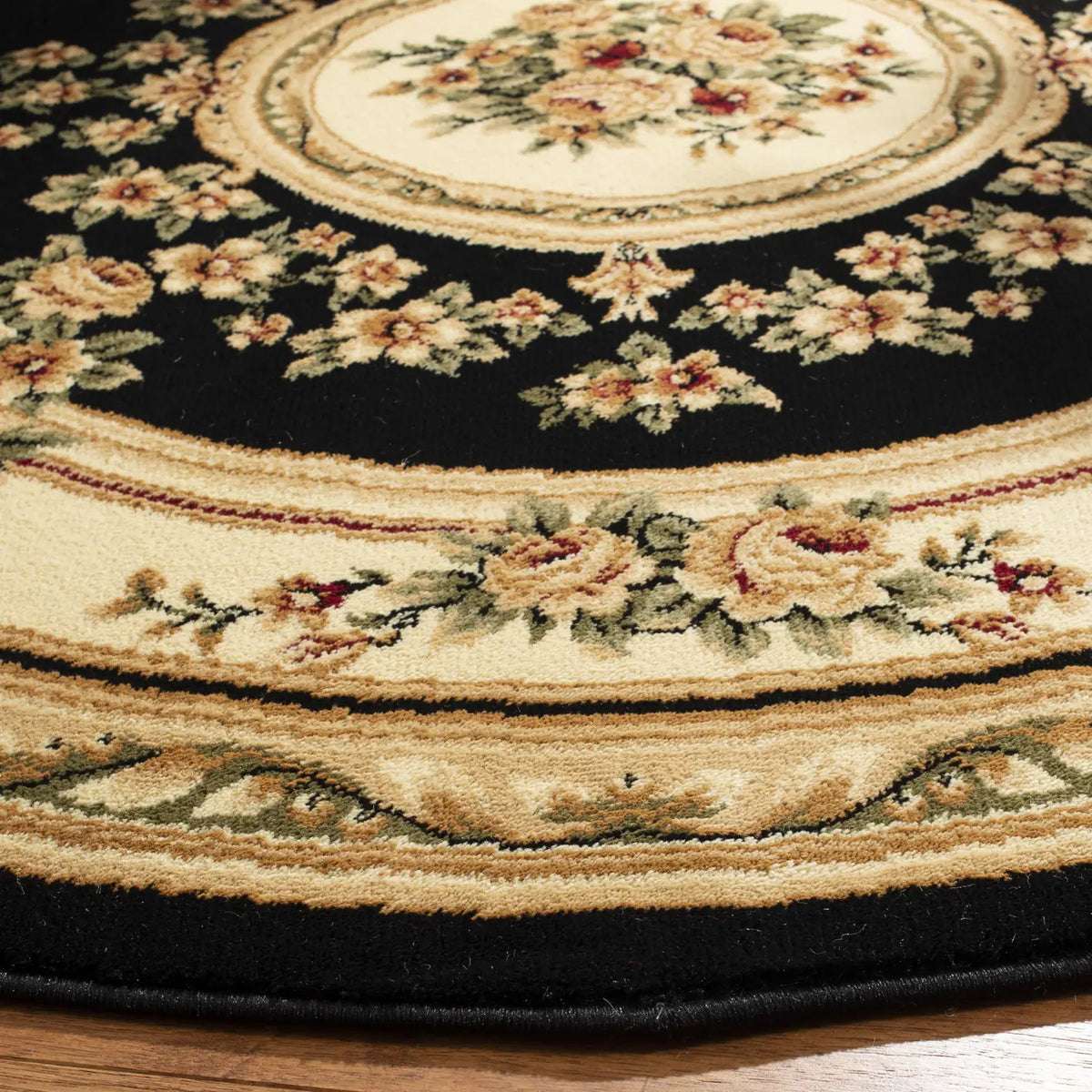 Safavieh Lyndhurst 5'-3" x 5'-3" Rug in Black / Ivory