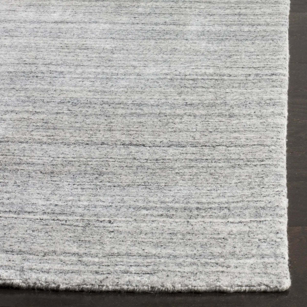 Safavieh Mirage 6'-0" x 9'-0" Rug in Ash