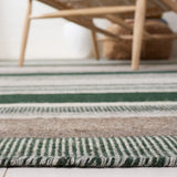 Safavieh Dhurries 4'-0" x 6'-0" Rug in Green / Grey
