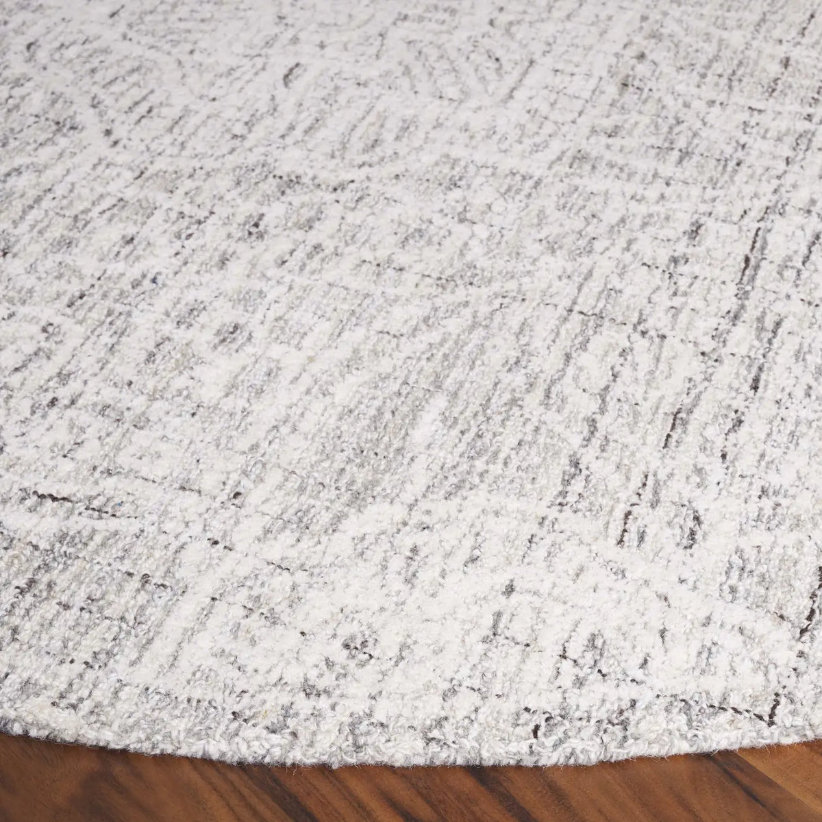 Safavieh Ebony 6'-0" x 6'-0" Rug in Grey / Ivory