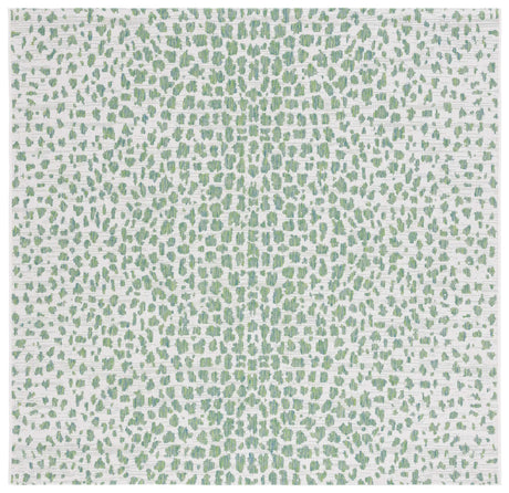 Safavieh Courtyard 6'-7" x 6'-7" Rug in Ivory / Green