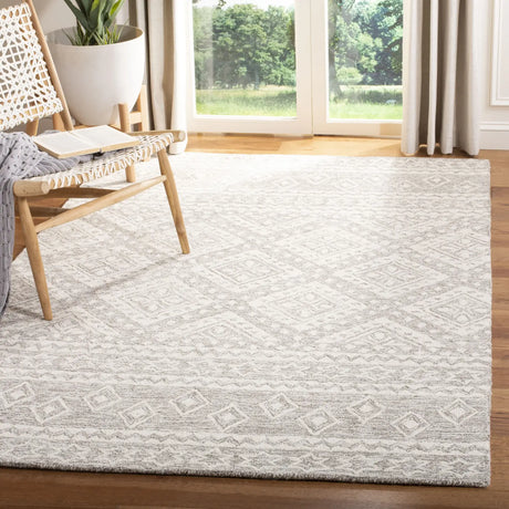 Safavieh Micro-Loop 5'-0" x 8'-0" Rug in Dark Grey / Ivory