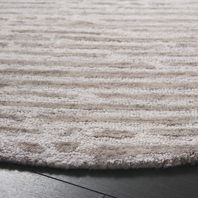 Safavieh Ebony 6'-0" x 6'-0" Rug in Light Brown / Ivory