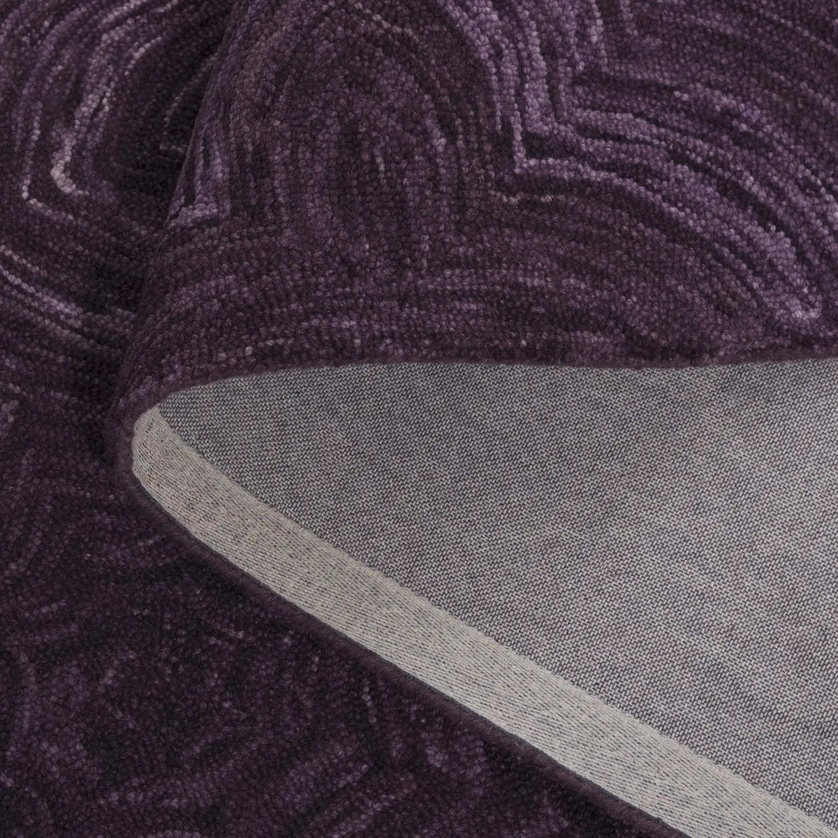 Safavieh Ikat 4'-0" x 6'-0" Rug in Purple
