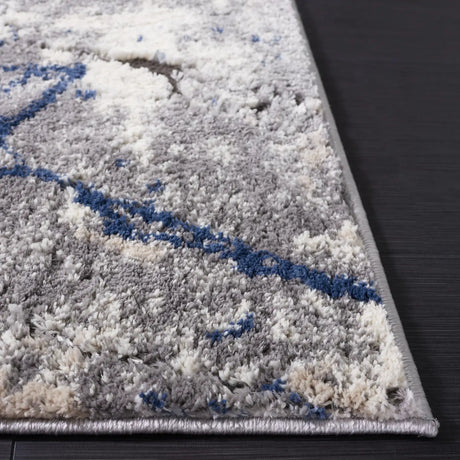 Safavieh Petra 4'-0" x 6'-0" Rug in Light Grey / Light Beige