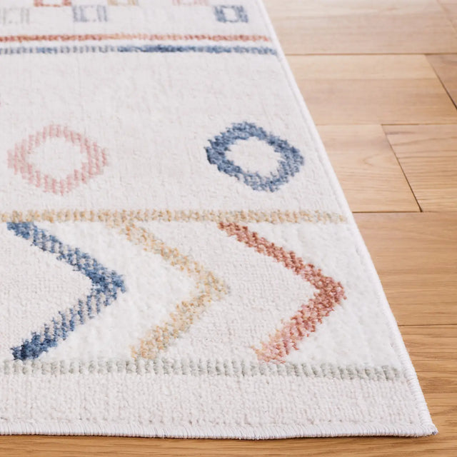 Safavieh Blair Washable 4'-0" x 6'-0" Rug in Beige / Multi