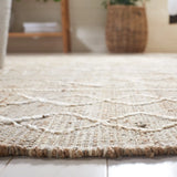 Safavieh Natural Fiber 4'-0" x 6'-0" Rug in Natural / Ivory