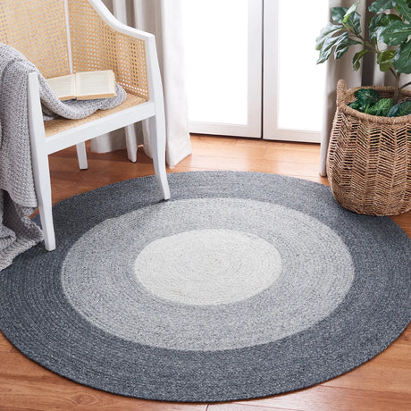 Safavieh Braided 5'-0" x 5'-0" Rug in Dark Grey / Ivory