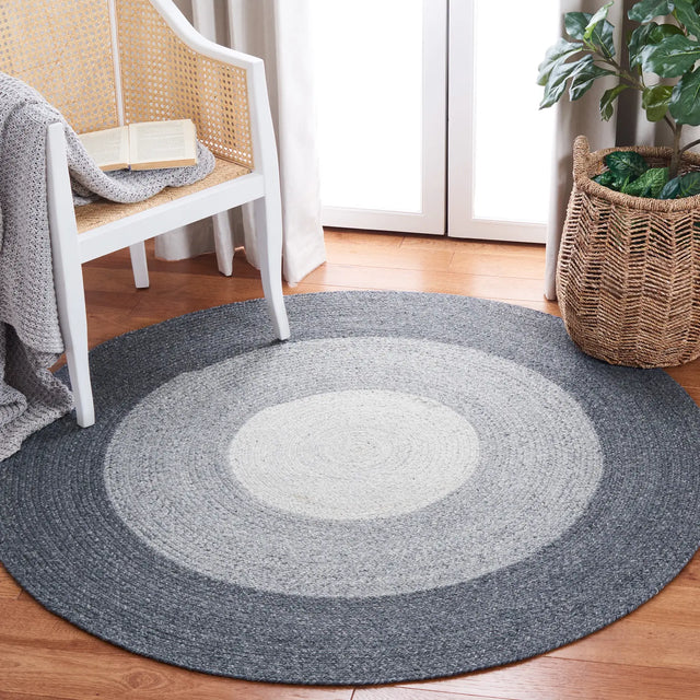 Safavieh Braided 5'-0" x 5'-0" Rug in Dark Grey / Ivory