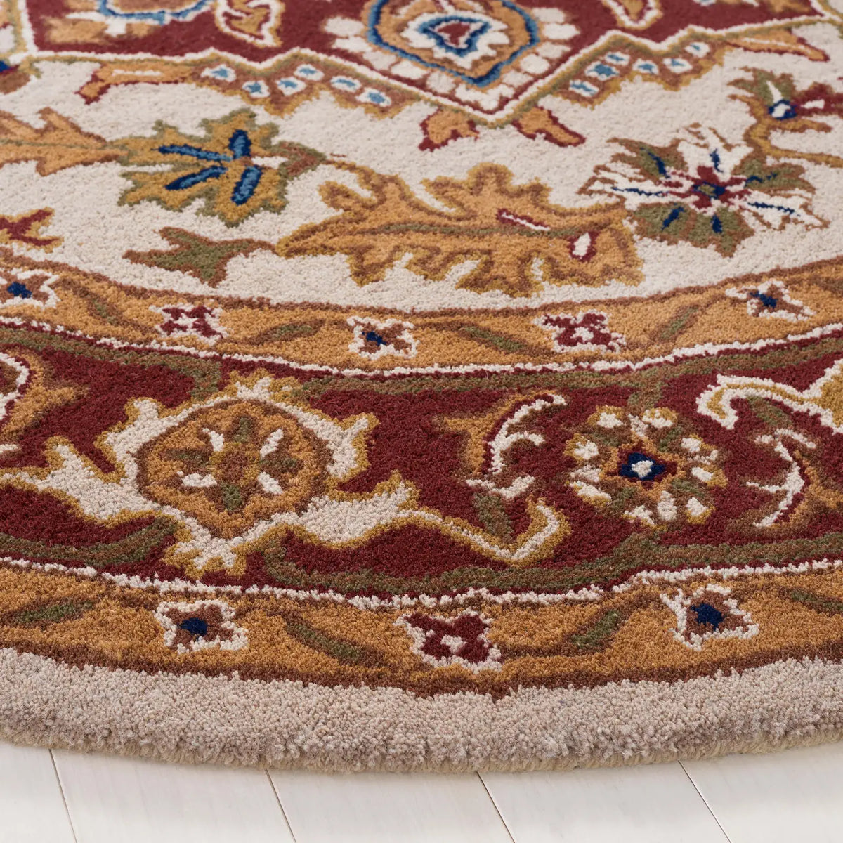 Safavieh Classic 6'-0" x 6'-0" Rug in Light Gold / Red