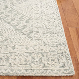 Safavieh Textural 4'-0" x 6'-0" Rug in Sage / Ivory