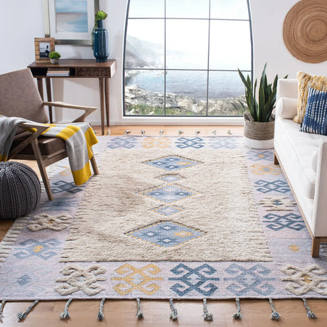 Safavieh Saffron 8'-0" x 10'-0" Rug in Beige / Blue