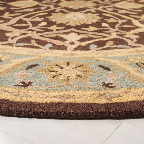 Safavieh Antiquity 6'-0" x 6'-0" Rug in Brown / Green