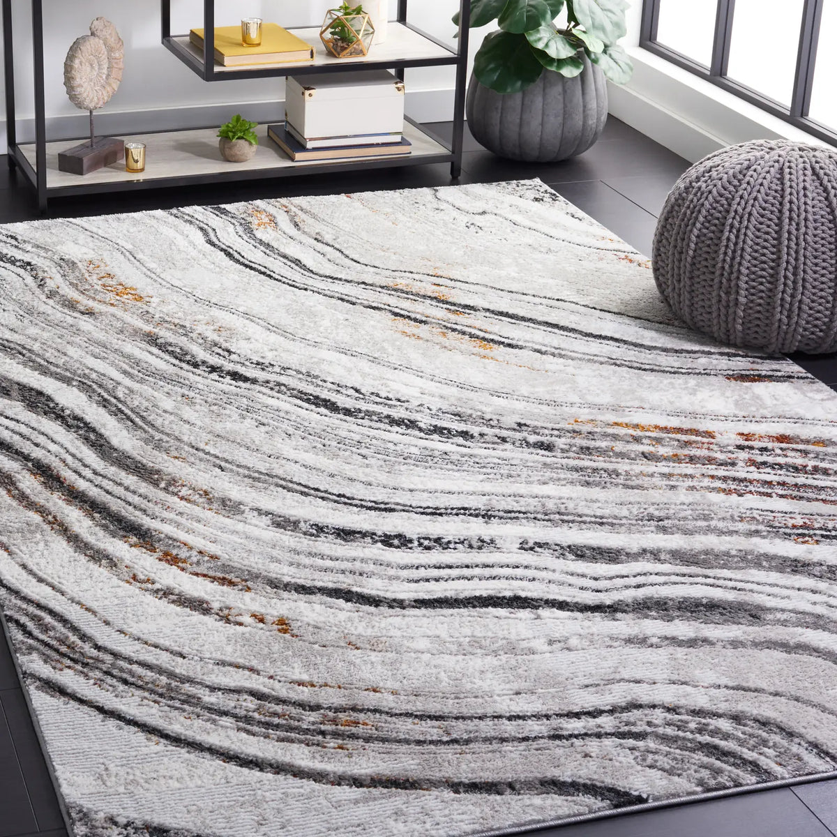 Safavieh Meadow 500 4'-0" x 6'-0" Rug in Light Grey / Black