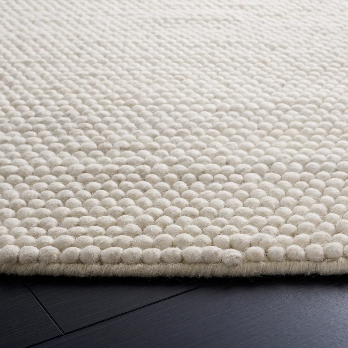 Safavieh Natura 5'-0" x 5'-0" Rug in Ivory