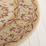 Safavieh Antiquity 4'-6" x 6'-6" Rug in Ivory