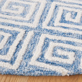 Safavieh Metro 6'-0" x 6'-0" Rug in Light Blue / Ivory