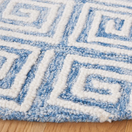 Safavieh Metro 6'-0" x 6'-0" Rug in Light Blue / Ivory