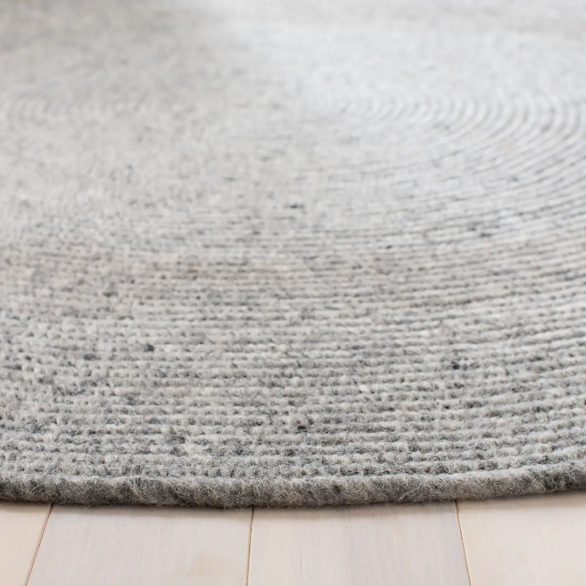 Safavieh Braided 3'-0" x 3'-0" Rug in Grey