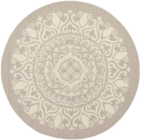Safavieh Bella 5'-0" x 5'-0" Rug in Beige / Ivory