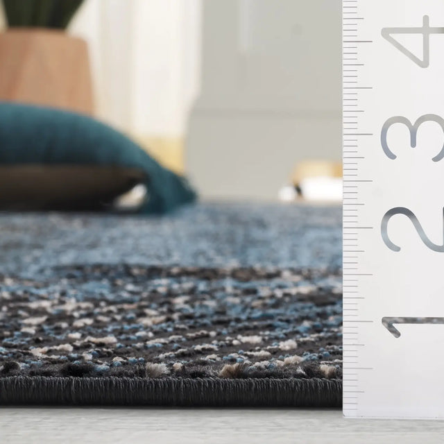 Safavieh Mila 4'-0" x 6'-0" Rug in Dark Blue / Black