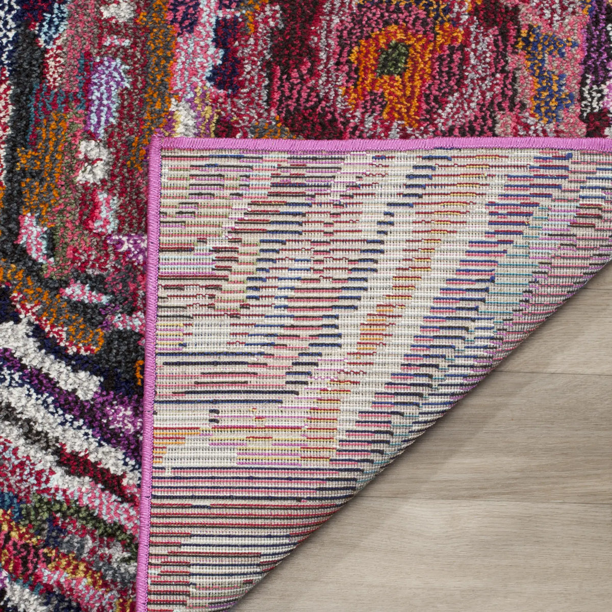 Safavieh Monaco 5'-1" x 7'-7" Rug in Pink / Multi