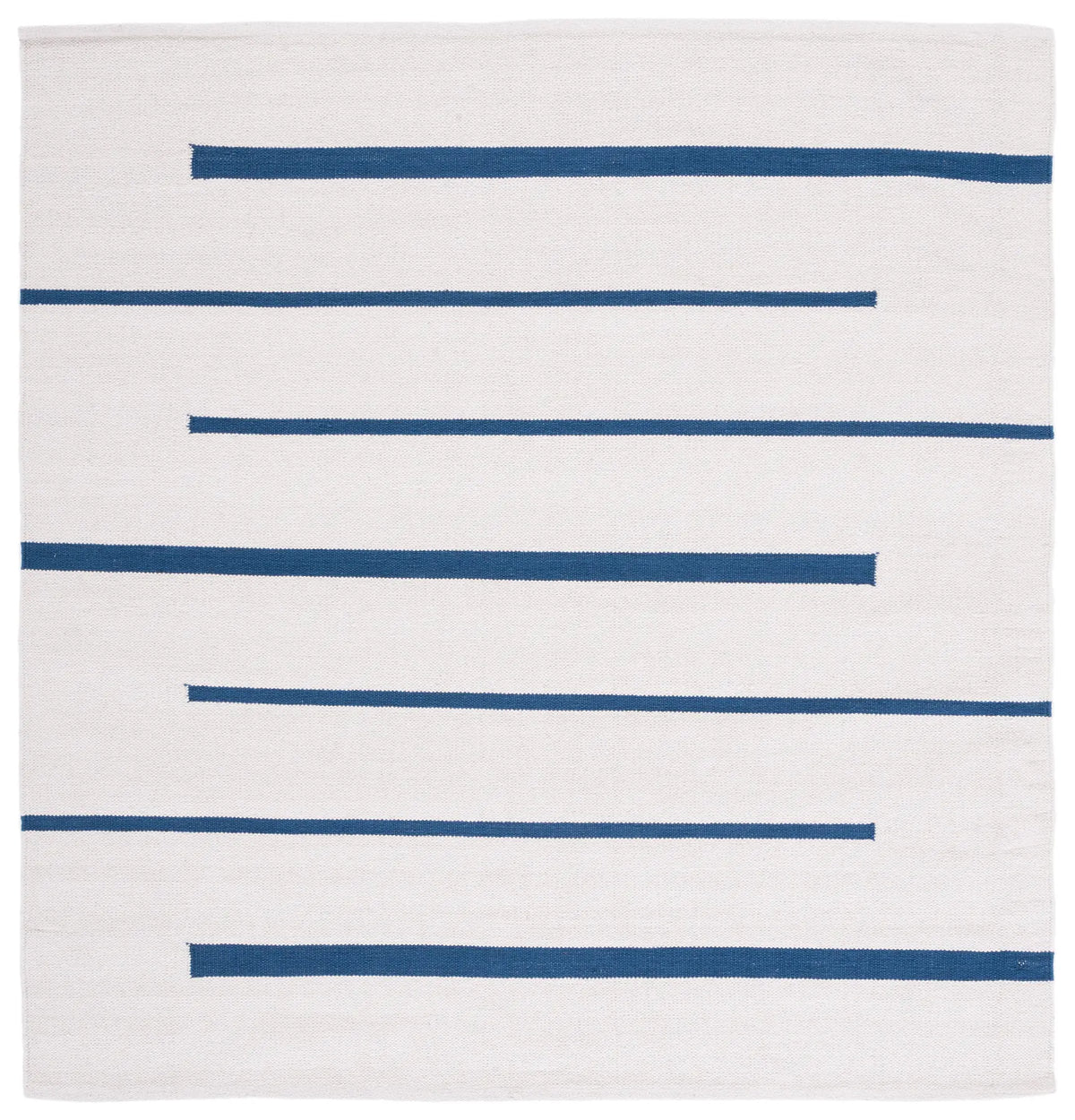 Safavieh Montauk 6'-0" x 6'-0" Rug in Ivory / Navy