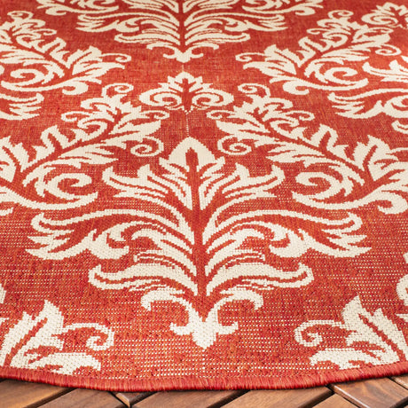 Safavieh Courtyard 5'-3" x 5'-3" Rug in Red / Creme