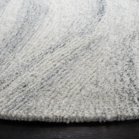 Safavieh Metro 6'-0" x 6'-0" Rug in Ivory / Silver