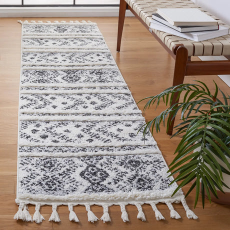 Safavieh Moroccan Tassel Shag 2'-3" x 8'-0" Rug in Ivory / Grey