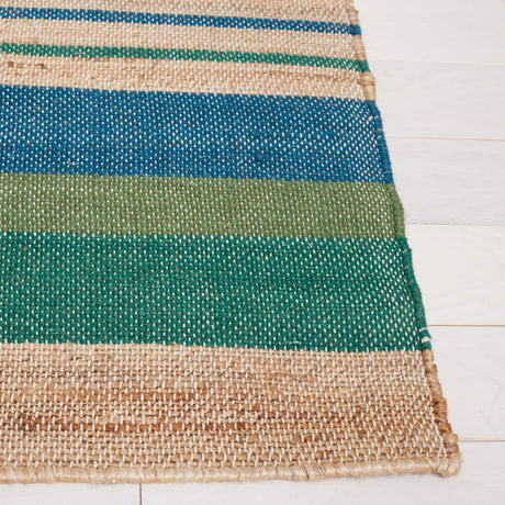 Safavieh Kilim 4'-0" x 6'-0" Rug in Natural / Green