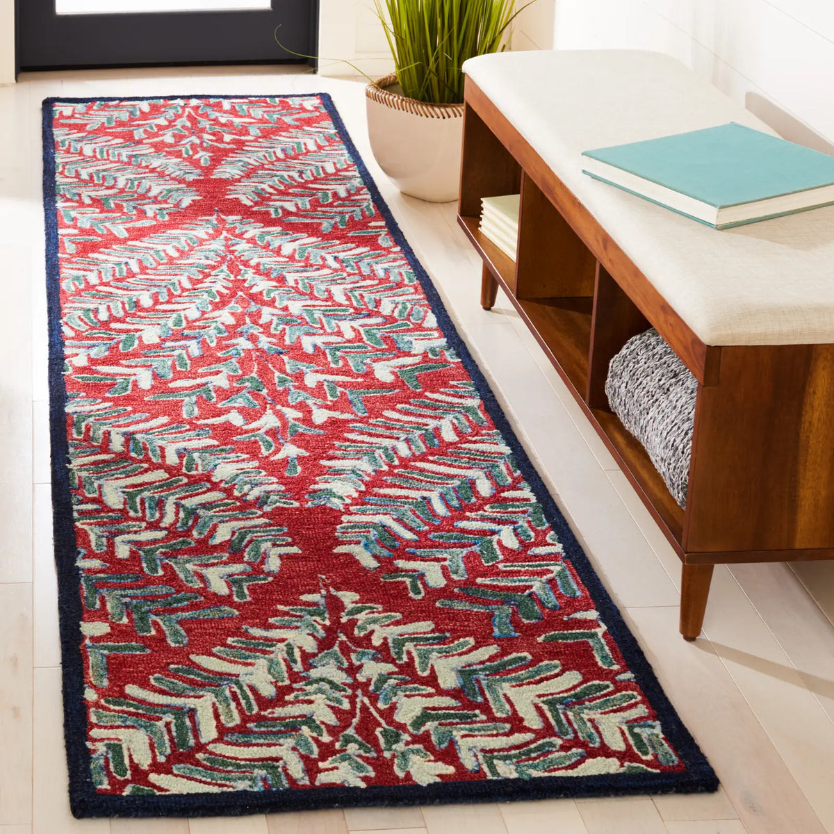 Safavieh Capri 2'-3" x 9'-0" Rug in Red / Green