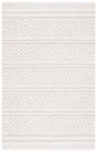 Safavieh Capri 4'-0" x 6'-0" Rug in Ivory / Beige