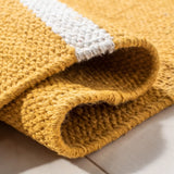 Safavieh Montauk 4'-0" x 6'-0" Rug in Gold / Ivory