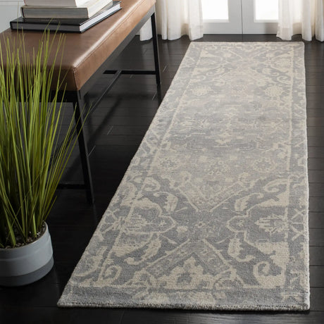 Safavieh Restoration Vintage 2'-3" x 8'-0" Rug in Charcoal / Ivory