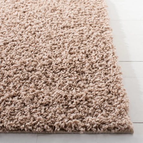 Safavieh Primo Shag 4'-0" x 6'-0" Rug in Beige