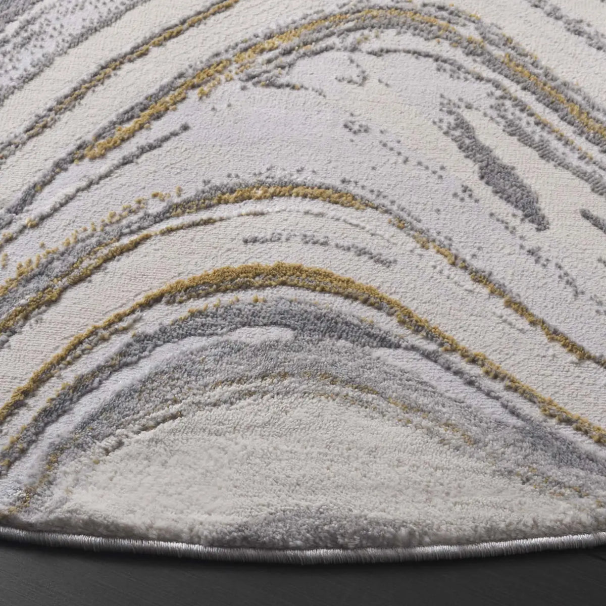 Safavieh Prestige 6'-7" x 6'-7" Rug in Ivory / Grey